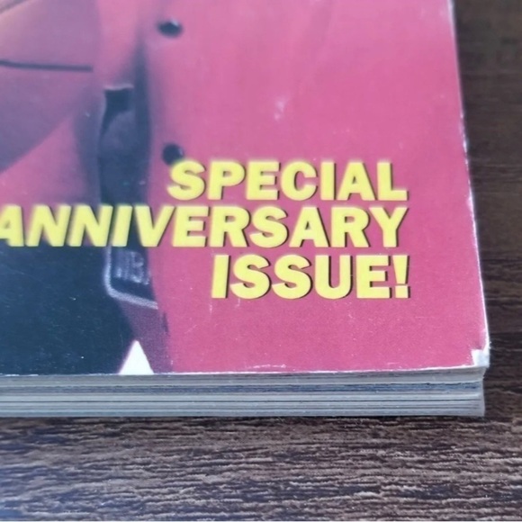 Disney Adventures Magazine MICHAEL JORDAN November 1991 Sports V2 N1 Anniversary - Picture 5 of 5